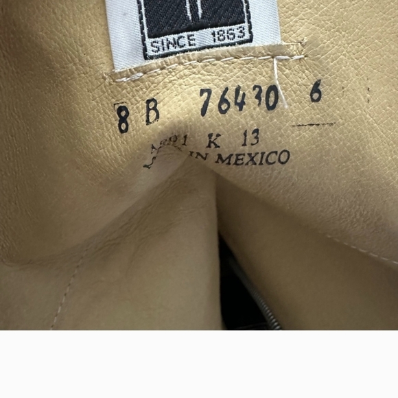 Frye Women’s Melissa Button Tall Leather Black Boots Size 8 - Picture 5 of 5